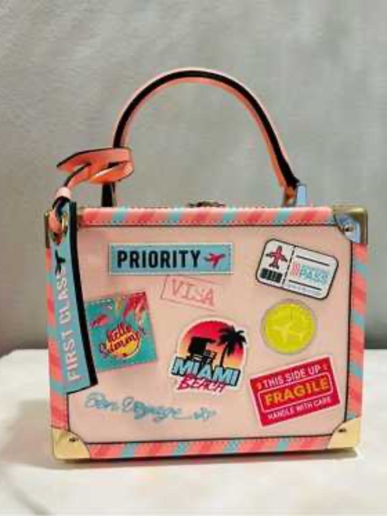 Aldo Handbags - Miami Beach Travel Trunk Bag – Pink Crossbody Purse with Stickers